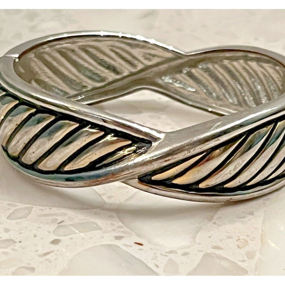 Cuff Bracelet Ribbed Cable Twisted Hinge VTG 90s Chunky Handcrafted Silver Tone